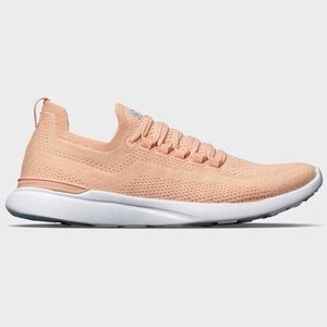 New APL x Free People Techloom Breeze 7 Peach Pink Slip-On Lightweight Sneskers